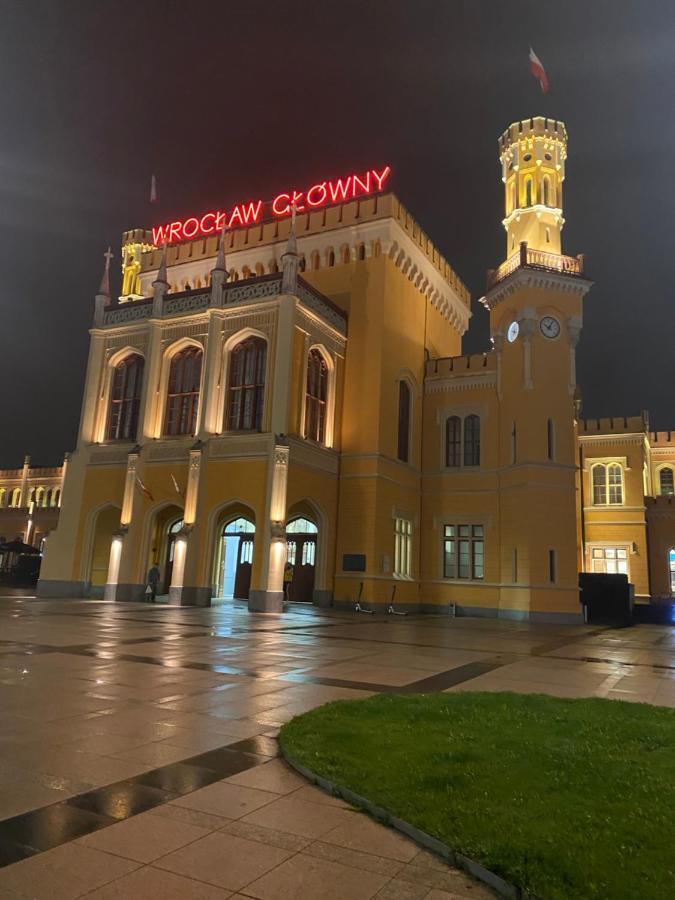 Dyrekcyjna Apartment Wroclaw Ngoại thất bức ảnh